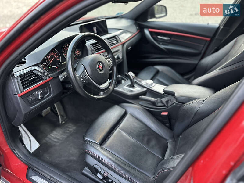 Седан BMW 3 Series 2013 в Львові