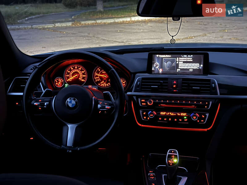 Седан BMW 3 Series 2017 в Житомире