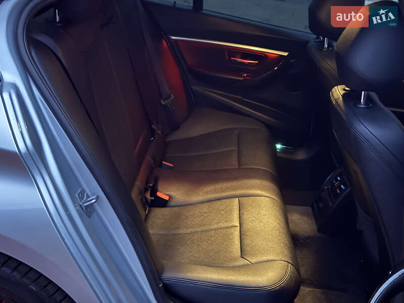 Седан BMW 3 Series 2017 в Житомире