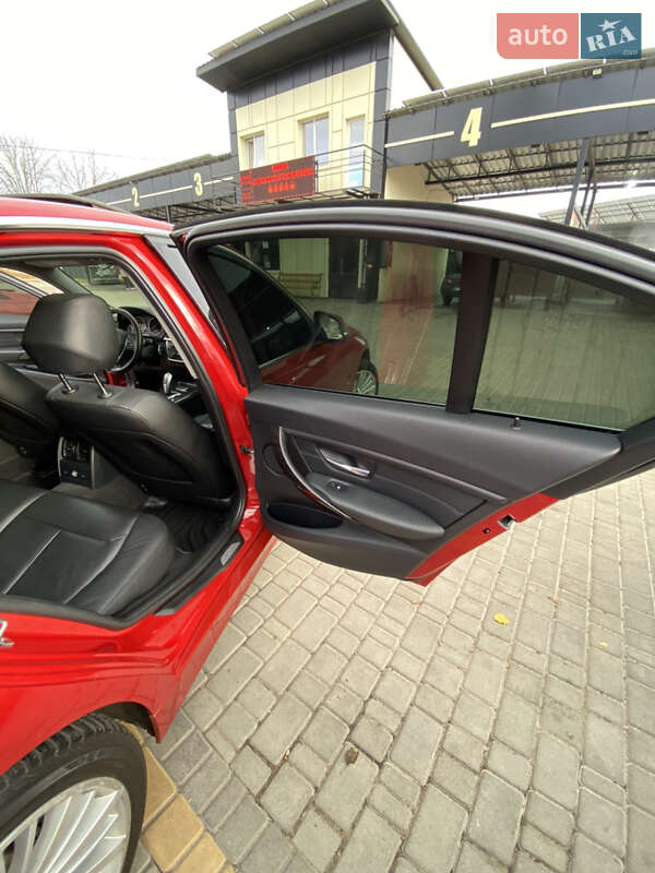 Седан BMW 3 Series 2012 в Первомайске