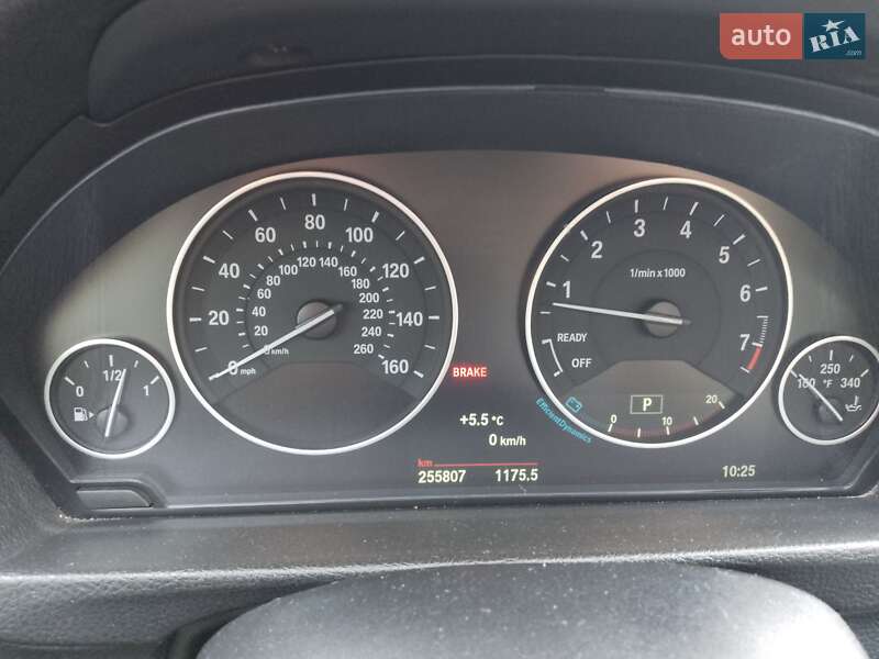 Седан BMW 3 Series 2015 в Прилуках