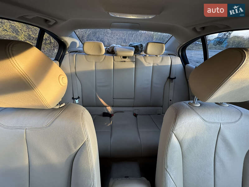 Седан BMW 3 Series 2013 в Днепре фото 14 Седан BMW 3 Series 2013 в Днепре