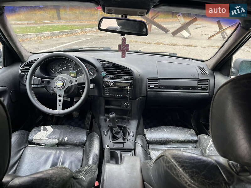 Универсал BMW 3 Series 1998 в Каменском