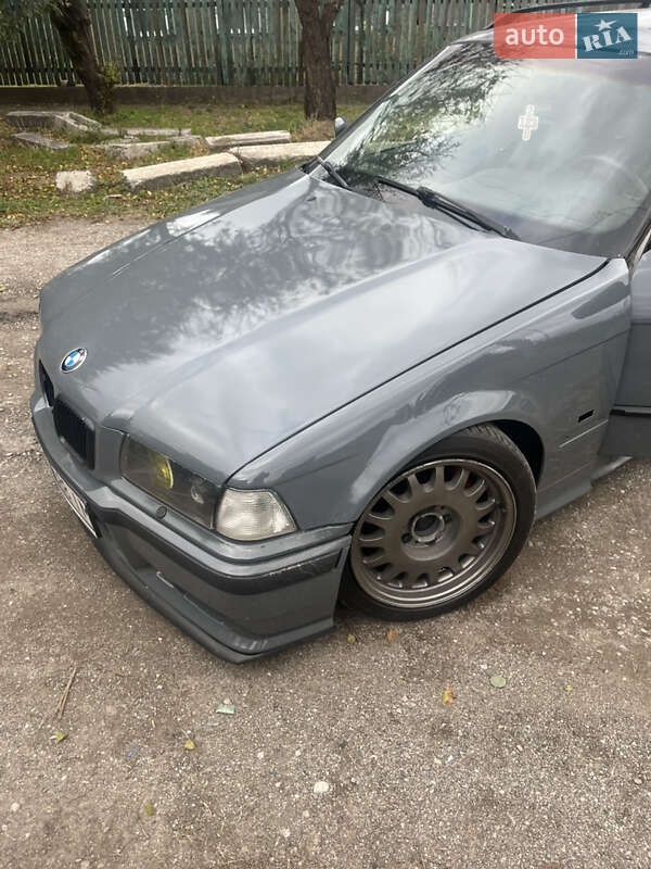 Универсал BMW 3 Series 1998 в Каменском