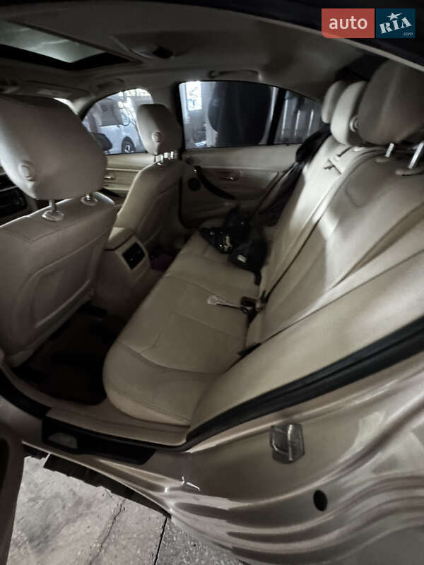 Седан BMW 3 Series 2012 в Кривому Розі