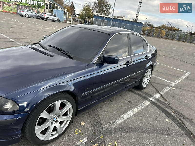 Седан BMW 3 Series 2001 в Днепре
