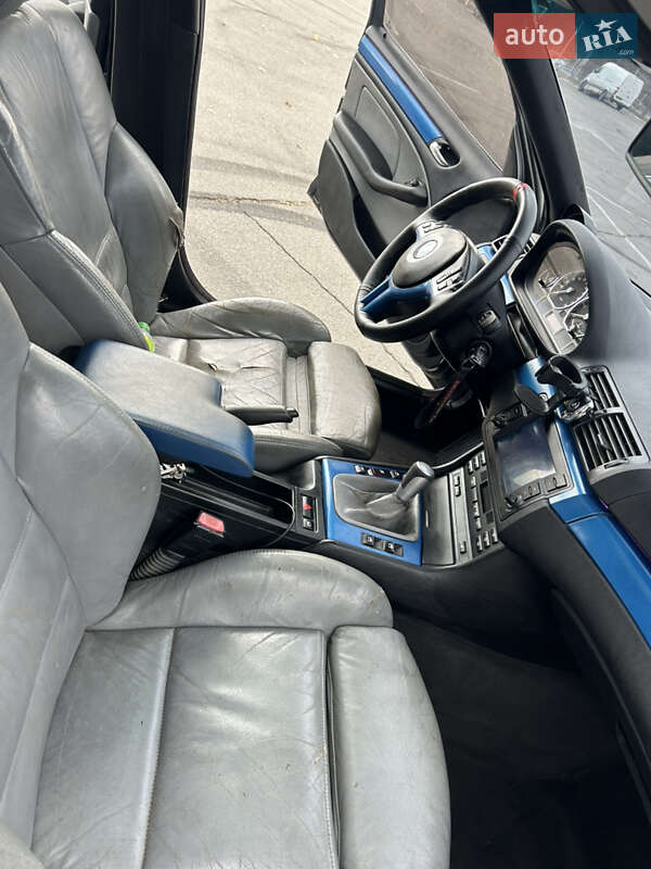 Седан BMW 3 Series 2001 в Днепре