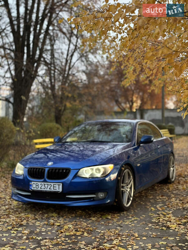 Кабриолет BMW 3 Series 2013 в Киеве