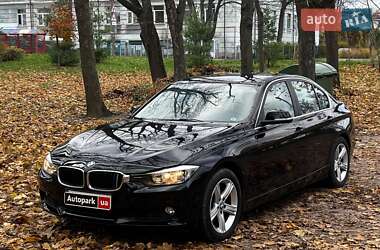 Седан BMW 3 Series 2014 в Киеве