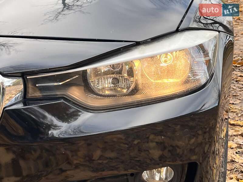 Седан BMW 3 Series 2014 в Києві