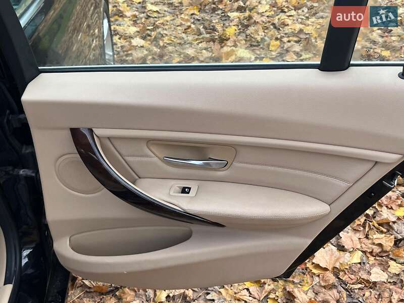 Седан BMW 3 Series 2014 в Києві
