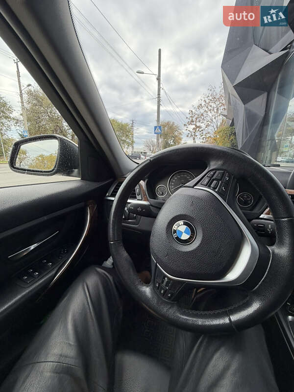 Седан BMW 3 Series 2013 в Одессе