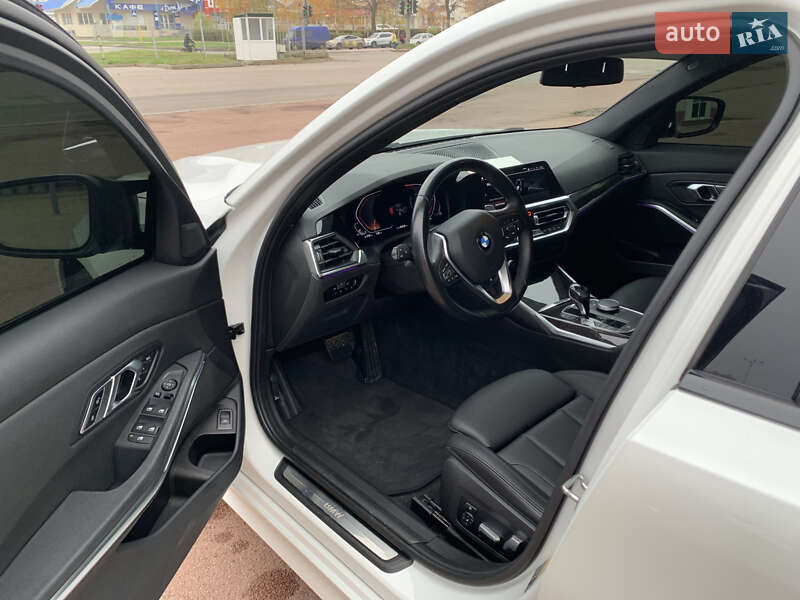 Седан BMW 3 Series 2021 в Харькове