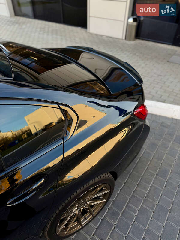 Седан BMW 3 Series 2019 в Одессе