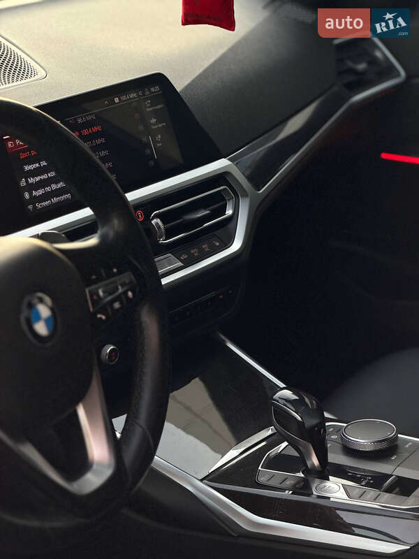 Седан BMW 3 Series 2019 в Одессе
