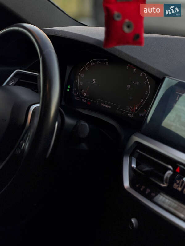 Седан BMW 3 Series 2019 в Одессе