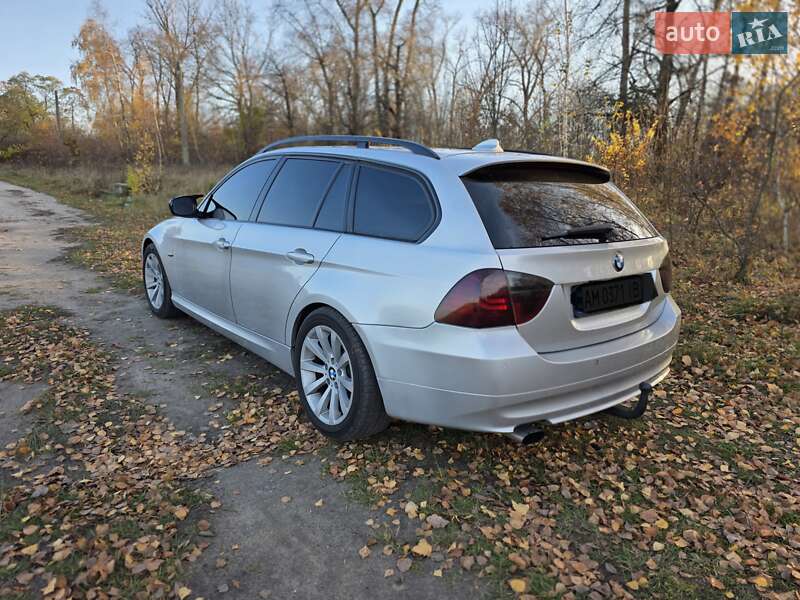 Универсал BMW 3 Series 2009 в Бердичеве фото 20 Универсал BMW 3 Series 2009 в Бердичеве