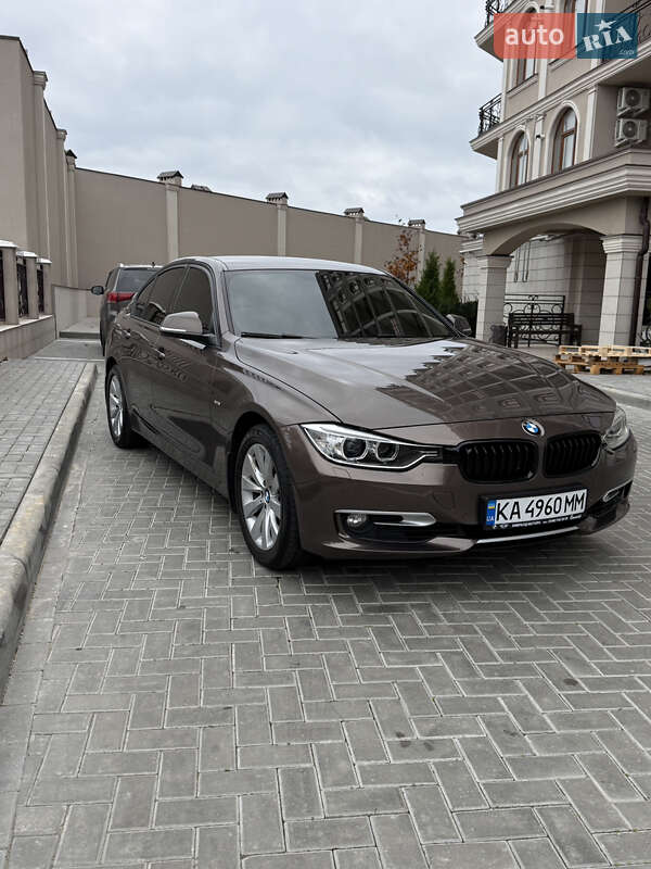 Седан BMW 3 Series 2013 в Одессе