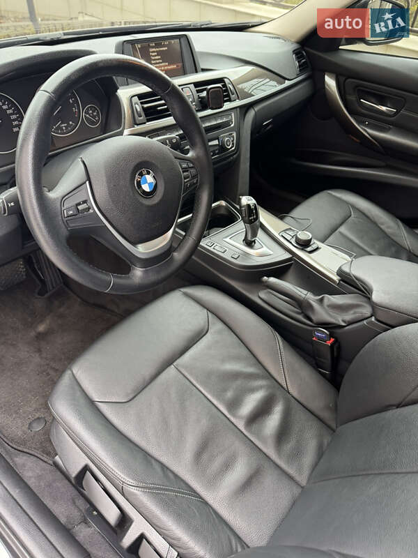 Седан BMW 3 Series 2013 в Одессе