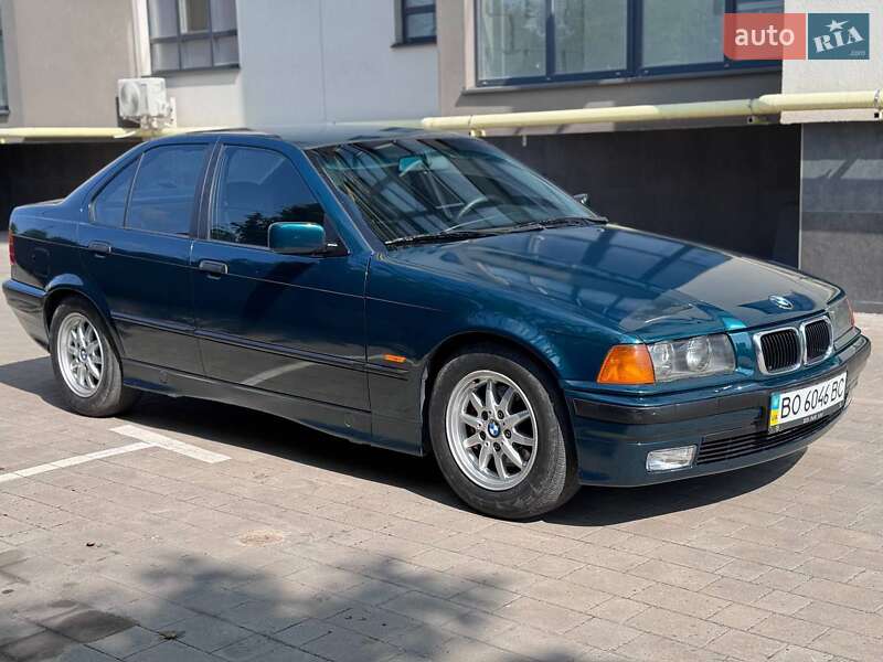 Седан BMW 3 Series 1998 в Хмельницком