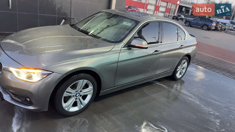 Седан BMW 3 Series 2017 в Киеве