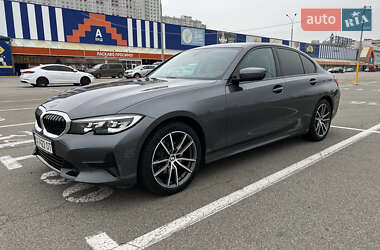 Седан BMW 3 Series 2022 в Киеве