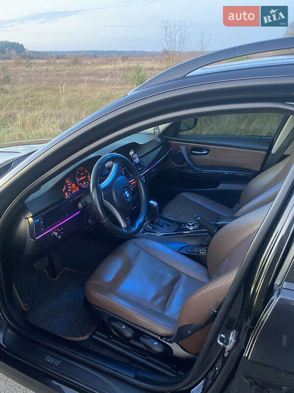 Универсал BMW 3 Series 2009 в Ровно фото 11 Универсал BMW 3 Series 2009 в Ровно