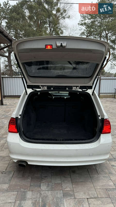 Универсал BMW 3 Series 2010 в Сарнах