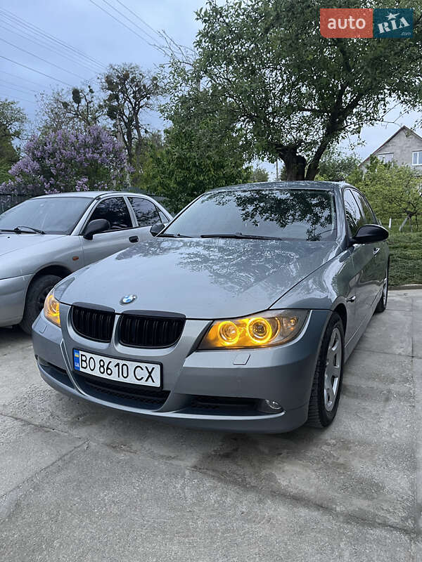 Седан BMW 3 Series 2005 в Каменец-Подольском