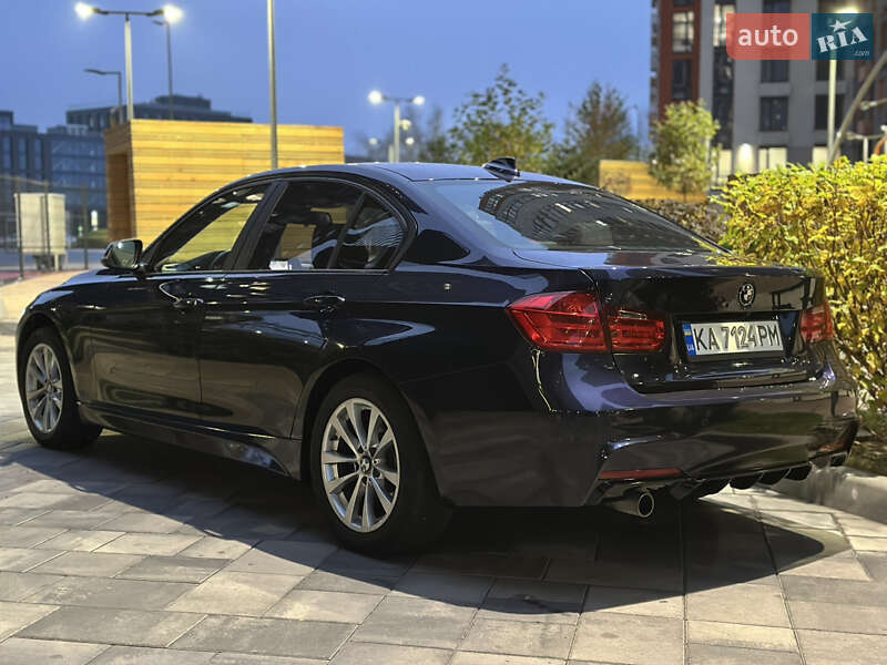 Седан BMW 3 Series 2017 в Киеве