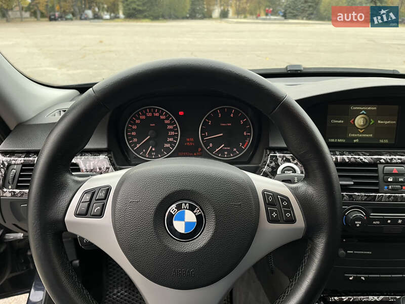 Седан BMW 3 Series 2006 в Лозовой фото 17 Седан BMW 3 Series 2006 в Лозовой