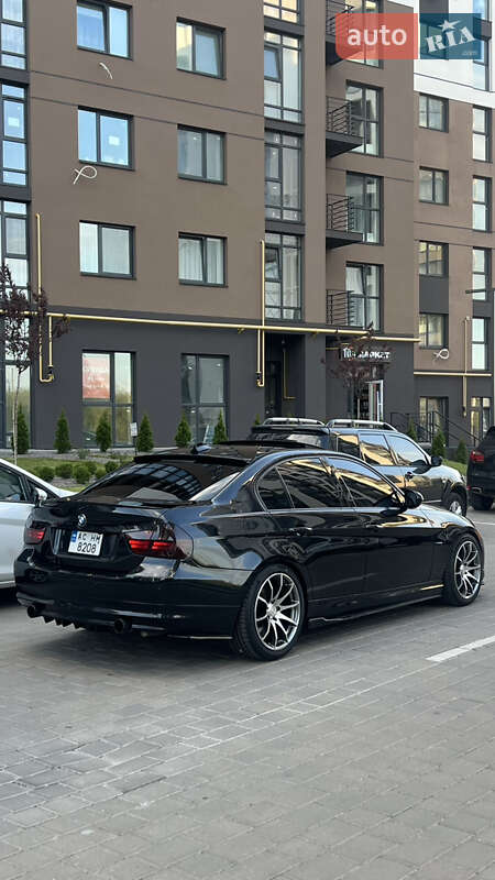 Седан BMW 3 Series 2010 в Луцке