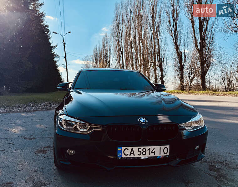 Седан BMW 3 Series 2012 в Умани