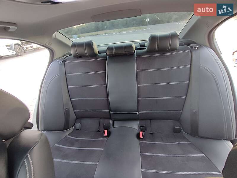 Седан BMW 3 Series 2006 в Желтых Водах