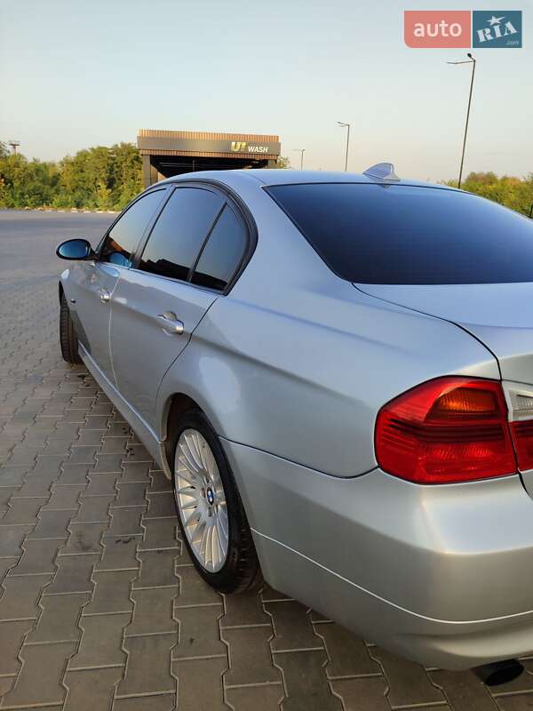 Седан BMW 3 Series 2006 в Желтых Водах