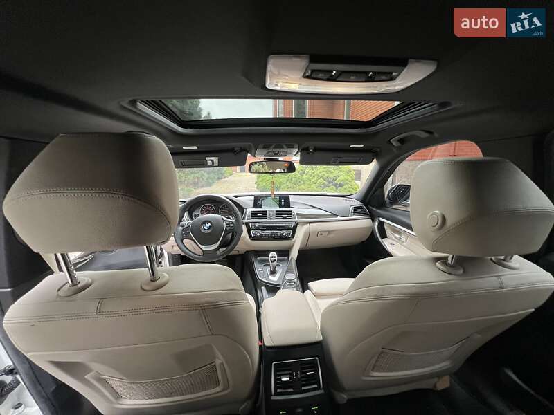 Седан BMW 3 Series 2016 в Києві