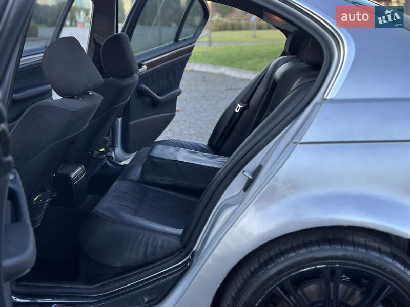 Седан BMW 3 Series 2000 в Жовкве