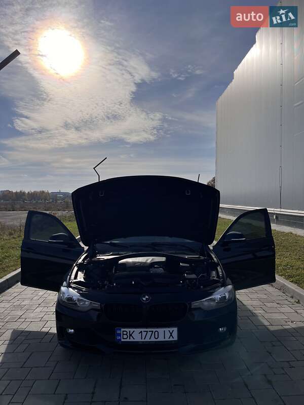 Седан BMW 3 Series 2014 в Рівному
