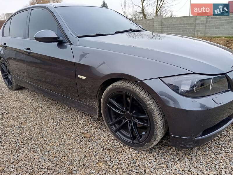 Седан BMW 3 Series 2006 в Ивано-Франковске
