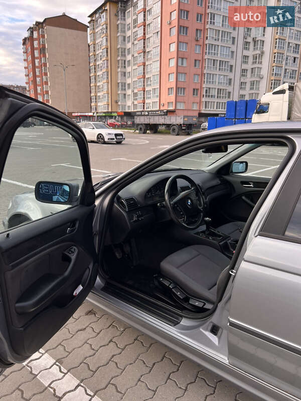 Седан BMW 3 Series 2003 в Ивано-Франковске
