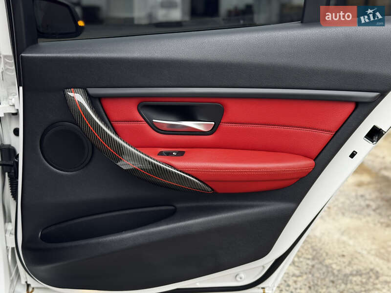 Седан BMW 3 Series 2013 в Житомире