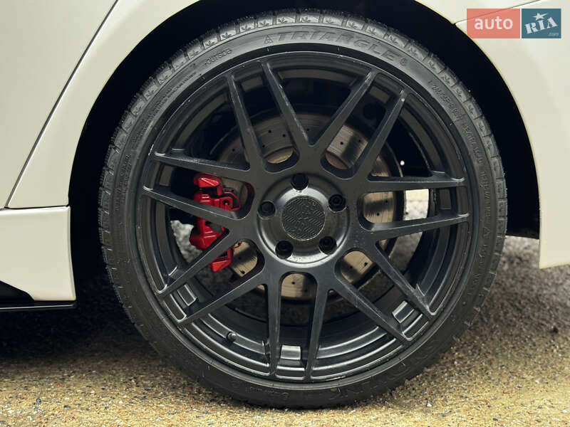 Седан BMW 3 Series 2013 в Житомире