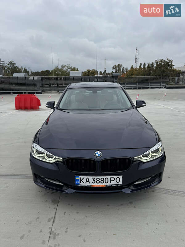 Седан BMW 3 Series 2014 в Киеве