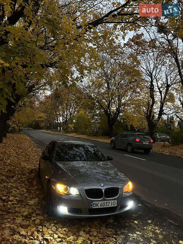 Купе BMW 3 Series 2008 в Ровно