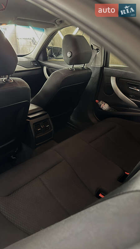 Седан BMW 3 Series 2013 в Киеве фото 10 Седан BMW 3 Series 2013 в Киеве