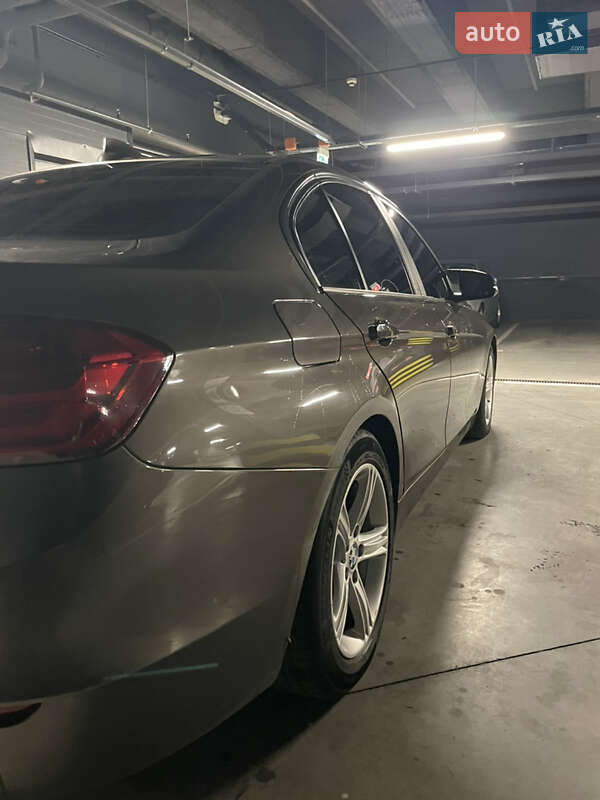 Седан BMW 3 Series 2013 в Киеве