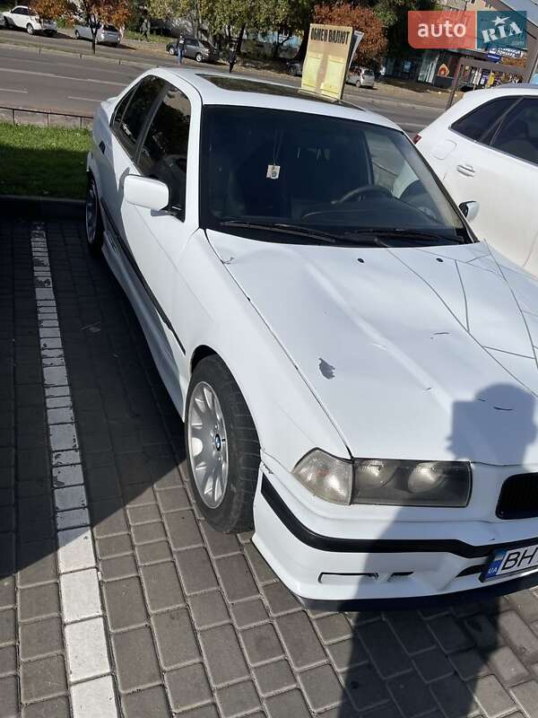 Седан BMW 3 Series 1990 в Одессе фото 2 Седан BMW 3 Series 1990 в Одессе
