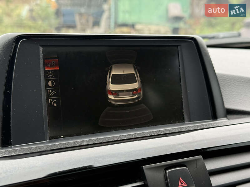 Седан BMW 3 Series 2017 в Ровно фото 27 Седан BMW 3 Series 2017 в Ровно