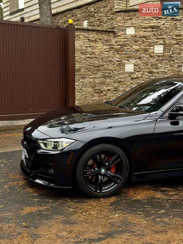 Седан BMW 3 Series 2016 в Киеве