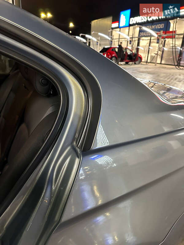 Седан BMW 3 Series 2006 в Умани